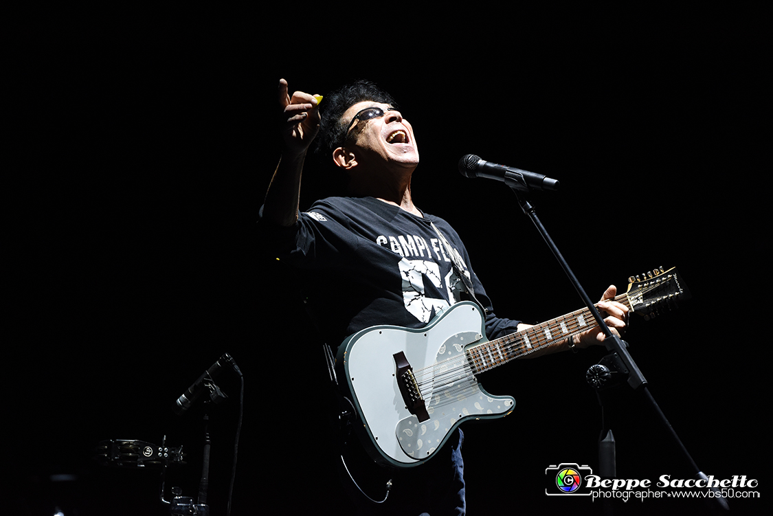 VBS_3976 - Concerto Edoardo Bennato - Peter Pan Rock 'n' Roll Tour.jpg